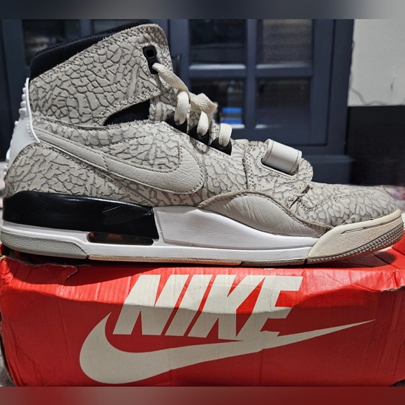 Nike Air Jordan Legacy 312 Flip AV3922 Elephant Print GENTLY USED - Picture 12 of 14